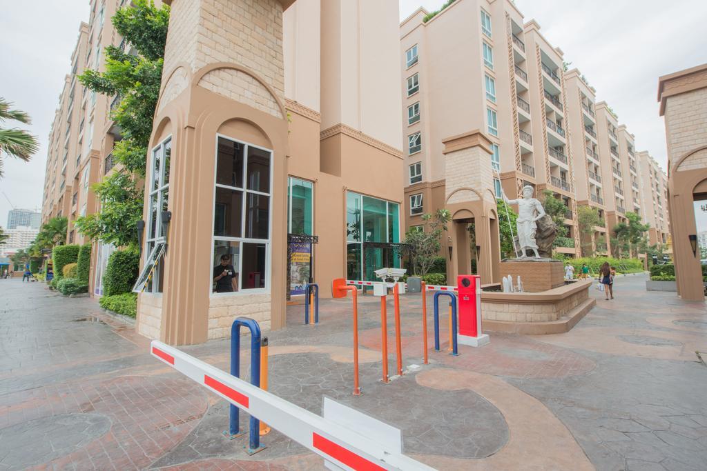 Atlantis Pattaya High Service Jomtien Beach Exterior photo
